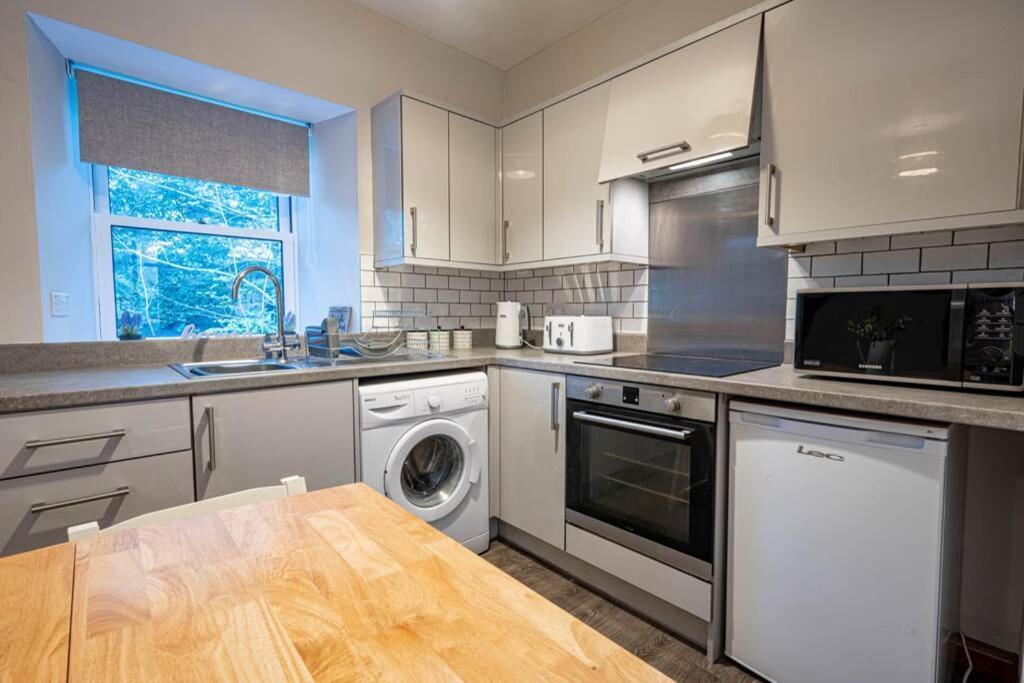Cozy Newly Renovated Town Centre Apartment Aberfeldy Extérieur photo