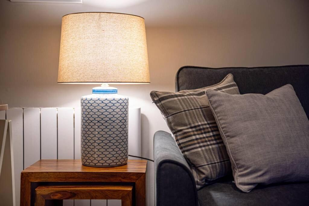 Cozy Newly Renovated Town Centre Apartment Aberfeldy Extérieur photo